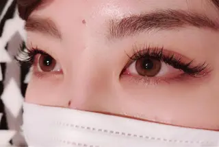 マツエク・マツパ Neale. yumiのヘアスタイル