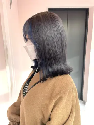 ミディアム カラー 艶髪 🦋CON🦋のヘアスタイル