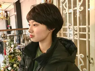 ショート 岡田 恭明のヘアスタイル
