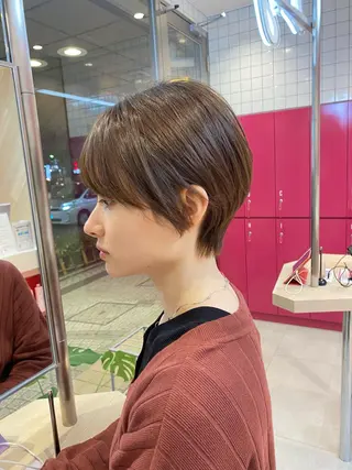 ショート 荒谷 薫のヘアスタイル