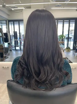 ロング KANGOLSALON 富山セントラル所属・松井 亜美のヘアスタイル