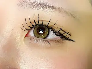 マツエク・マツパ ヘアメイクピカソ所属・ヘアメイクピカソ 髙井久美のマツエク・マツパデザイン