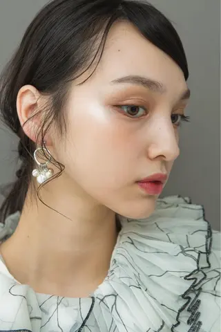 ヘアアレンジ tomida yukiの眉毛・アイブロウイメージ