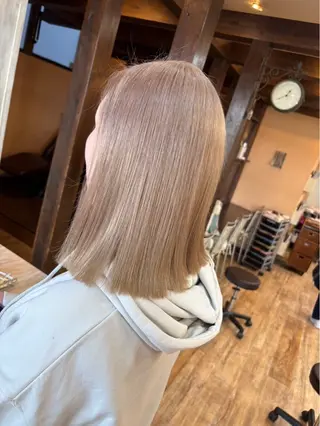 ミディアム カラー ブリーチ🩵レイヤー Maho🐻‍❄️のヘアスタイル