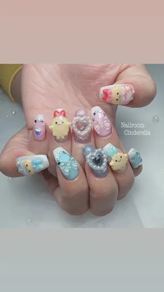 ネイル Nailroom. Cinderellaのネイルデザイン