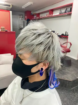 ミディアム カラー ブリーチ特化型✂️ ハイトーンカラー👨のヘアスタイル