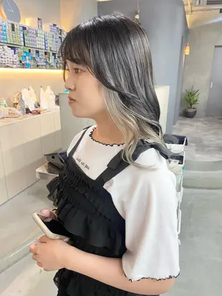 セミロング カラー qulim所属・前橋 姫奈のヘアスタイル