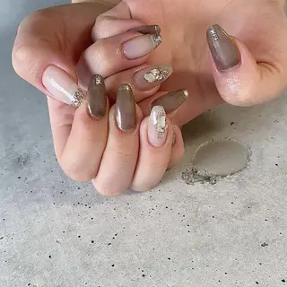 ネイル Ray. ／綺麗目ニュアンスのネイルデザイン