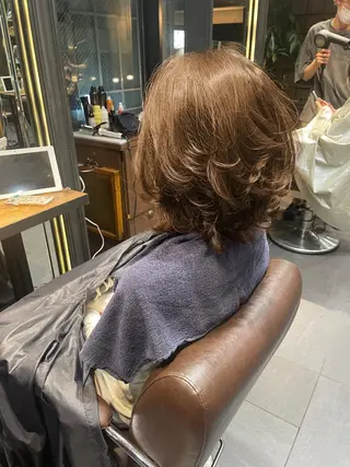 ミディアム ブリーチ＆縮毛矯正 🧸tomoki🧸のヘアスタイル