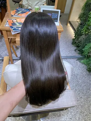 ロング TIGRE tenjin所属・kanon/レイヤー / 透明感カラー🩶のヘアスタイル