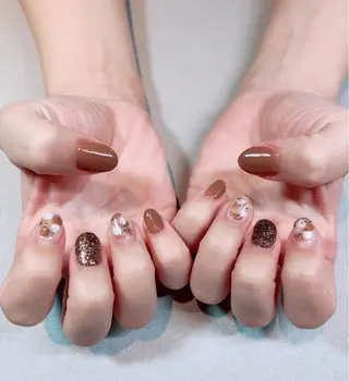 ネイル iiloo aromaworksのネイルデザイン