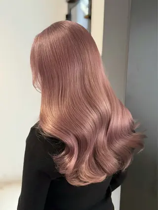 ロング ROIS 表参道所属・ハイトーン🫧艶髪 MAIKAのヘアスタイル