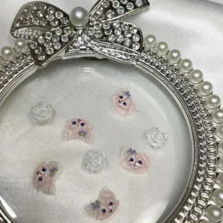 ネイル fiore nail 🦋のネイルデザイン