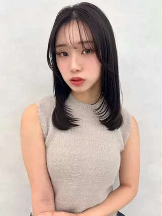 セミロング カラー ヘアアレンジ ✨韓国レイヤー/ 透明感カラー✨冨永剛のヘアスタイル