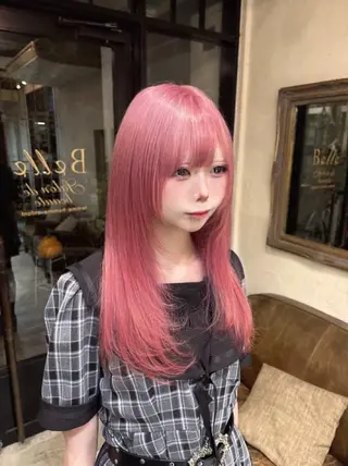 ロング カラー りく　レイヤーカット ケアブリーチのヘアスタイル