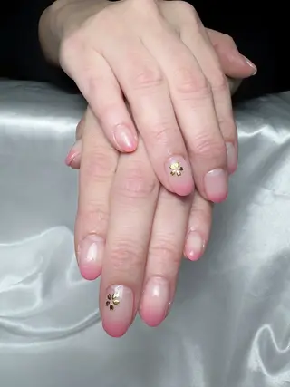 ネイル ビューティーサロン フラワーズ所属・ビューティーサロン フラワーズ ヒのネイルデザイン