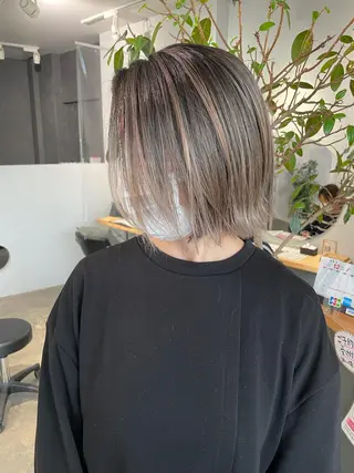 ショート 岸川 恭子のヘアスタイル
