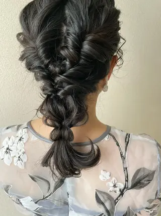 セミロング ヘアアレンジ 沢田 瞳のヘアスタイル