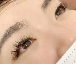 マツエク・マツパ L'unique YURIのマツエク・マツパデザイン