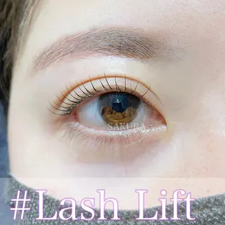 セミロング パーマ ネイル マツエク・マツパ アイブロウ GO TODAY SHAiRE SALON 新宿Ciel店所属・似合わせまつ毛🫧 さくら🌸のマツエク・マツパデザイン