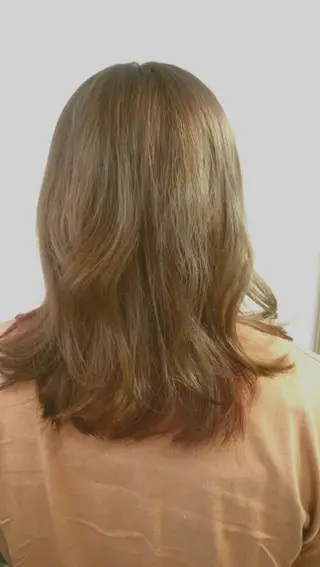 カラー 田辺 侑未のヘアスタイル