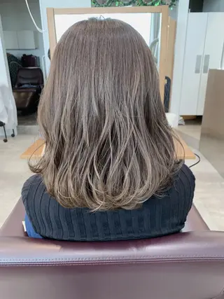 セミロング カラー メンズブリーチカラー /NAOのヘアスタイル