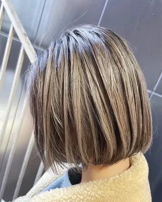 ショート カラー レイヤー×髪質改善 マネージャー安藤光司のヘアスタイル