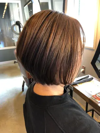 ショート カラー 相原 美咲のヘアスタイル