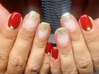 ネイル ECLAT エクラ所属・寺山 千鶴のネイルデザイン