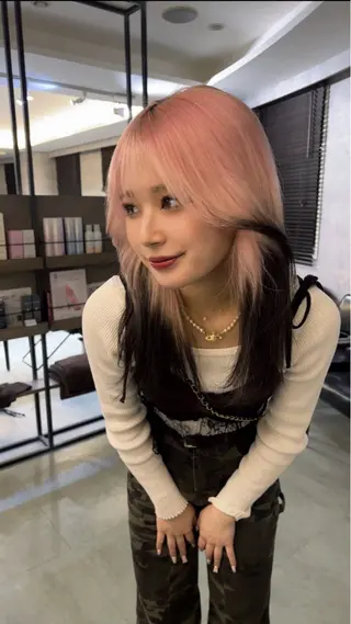 セミロング 🎀ハイトーン特化 konomi🎀のヘアスタイル