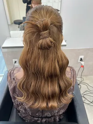 ロング maya レイヤーカットのヘアスタイル