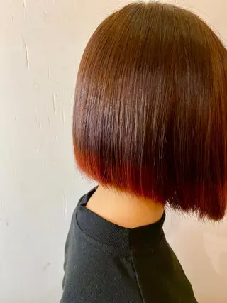 ショート カラー ハラ ルイスのヘアスタイル