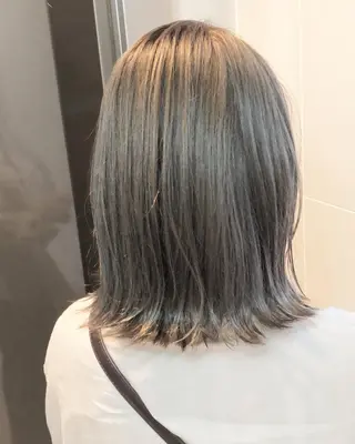 ショート カラー タカハシ ユウキのヘアスタイル