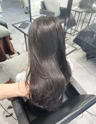 ロング カラー AHNKISM所属・似合わせカット💎 トレンドレイヤーのヘアスタイル