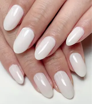 ネイル サンネイルズトーキョー所属・Sun Nails Tokyo三軒茶屋のネイルデザイン