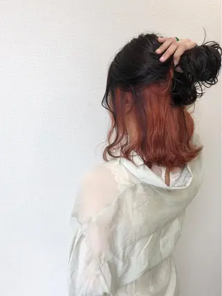 ミディアム カラー Hanna by W_SALONのヘアスタイル