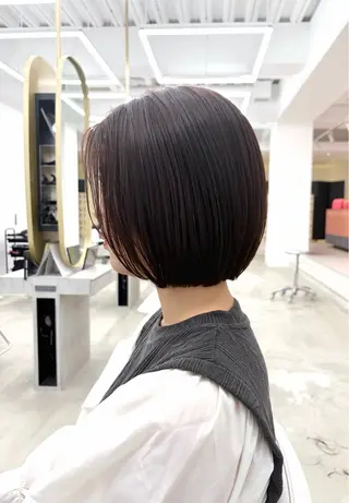 ショート カラー 伊藤 優里のヘアスタイル