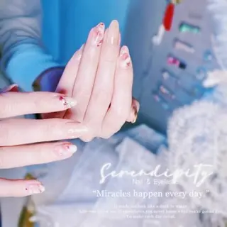 ネイル 美人計ネイルサロン所属・中山 美月のネイルデザイン