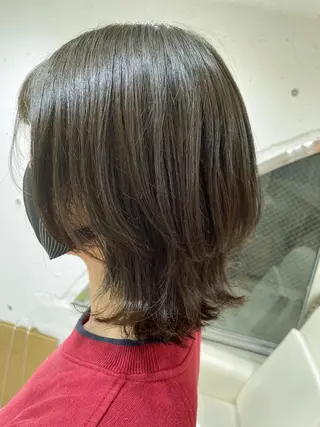 ミディアム カラー カラーが上手い 辻悠月のヘアスタイル