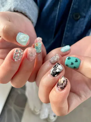 ショート m kaori𓃟のネイルデザイン