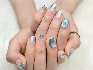 ネイル アイズ渋谷店所属・アイズ~is~渋谷店 hiyo🐈‍⬛のネイルデザイン