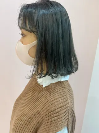 ミディアム 西本 夏美のヘアスタイル