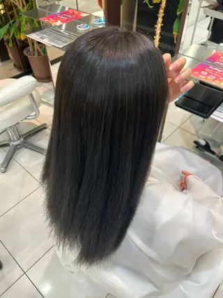 ミディアム 森山 愛有菜のヘアスタイル