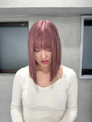 ミディアム Mana/ハイトー ン/レイヤー/ウルフのヘアスタイル