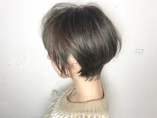 ショート ショート/レイヤー なら石井知希のヘアスタイル