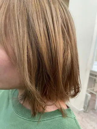 ミディアム 杉山 蒼汰のヘアスタイル