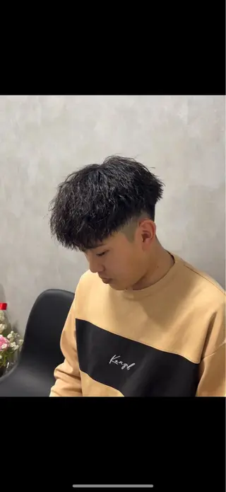 ミディアム パーマ メンズ メンズパーマ特化 美容師kouyaのヘアスタイル