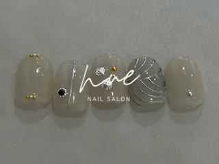 ネイル nue　nail salon 代々木店所属・yokozawa sakiのネイルデザイン