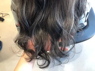 カラー 早川 真幸のヘアスタイル