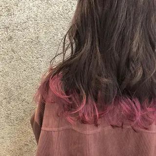 ロング カラー カトウ ユウカのヘアスタイル